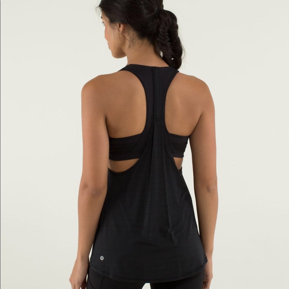 Lululemon Athletica tank with built in bra
